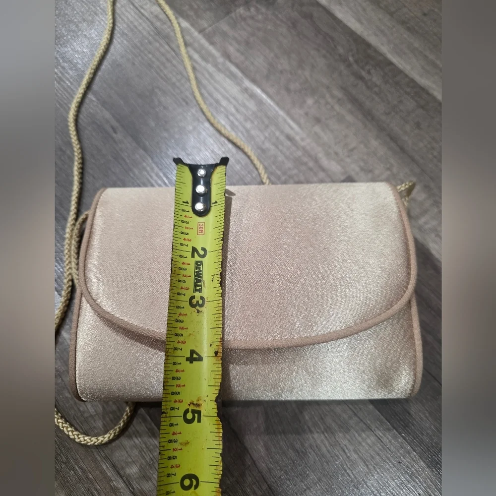 Vintage La R3gale Gold Champagne Satin Clutch Crossbody Bag Formal Prom Wedding